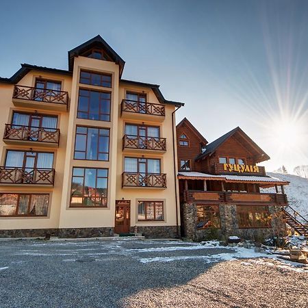 Hotel Gutsulia Μπούκοβελ Εξωτερικό φωτογραφία