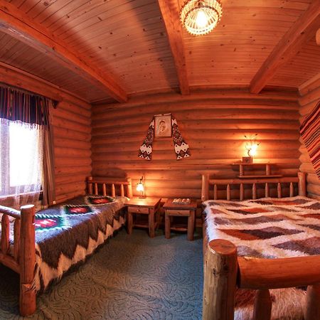 Hotel Gutsulia Μπούκοβελ Εξωτερικό φωτογραφία