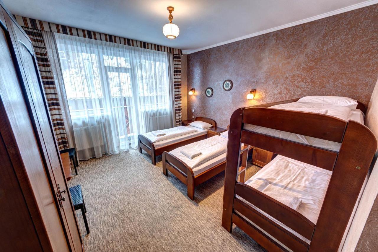 Hotel Gutsulia Μπούκοβελ Εξωτερικό φωτογραφία