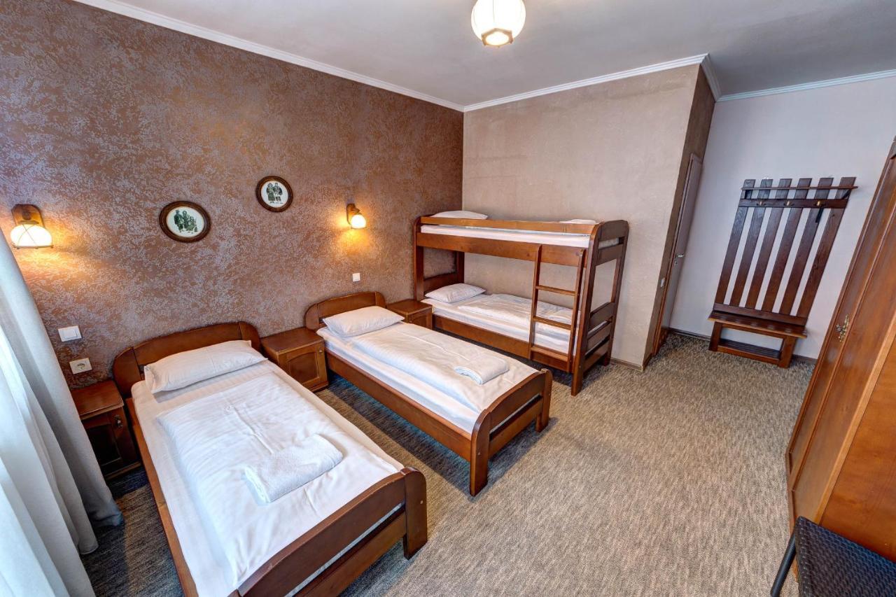 Hotel Gutsulia Μπούκοβελ Εξωτερικό φωτογραφία